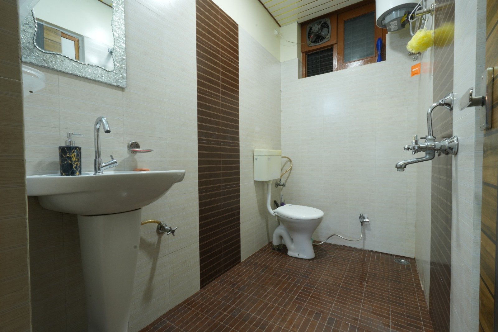 Room at Trijal Homestay in Varanasi